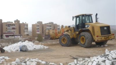 بالصور.. إزالة 200 متر تعديات بمنطقة التليفزيون في البحر الأحمر