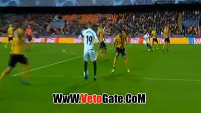 فالنسيا يفوز على يونج بويز 1/3 بدوري الأبطال (فيديو)