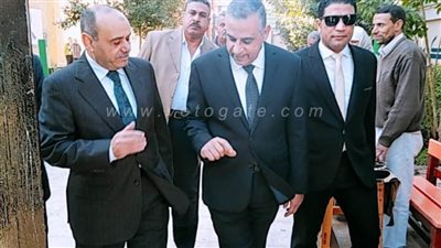 محافظ سوهاج يتفقد امتحانات الشهادة الإعدادية