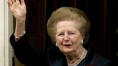 حقائب اليد الشهيرة لرئيسة وزراء بريطانيا السابقة ثاتشر تعرض في مزاد