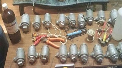 «شقق الدعارة» سلاح الجماعة الإرهابية الجديد.. شرطة الآداب تضبط مخزنًا لتصنيع المتفجرات داخل شقة لممارسة الرذيلة بكورنيش المعادي.. العثور على قنابل ومولوتوف.. والقبض على إخوانيين صديقين لصاحب