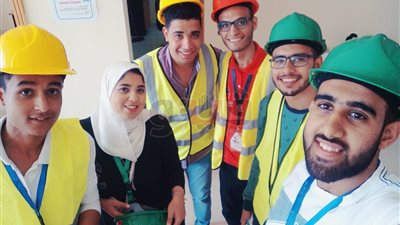 فوج من طلاب جامعة حلوان يزور محطة معالجة المياه بالجبل الأصفر (صور)