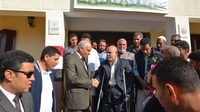 محافظ الجيزة يفتتح 7 مشروعات خدمية لأهالي الواحات البحرية (صور)