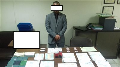 سقوط مندوب مبيعات بتهمة النصب على المواطنين بزعم تسفيرهم للدراسة
