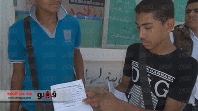 بالفيديو والصور.. صعوبة امتحان الهندسة فى 