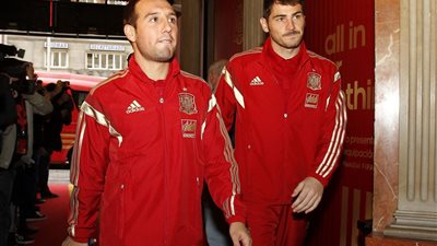 كازورلا يشجع 