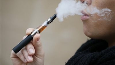مجلس الوزراء الألماني يوافق على حظر بيع السجائر الإلكترونية للمراهقين