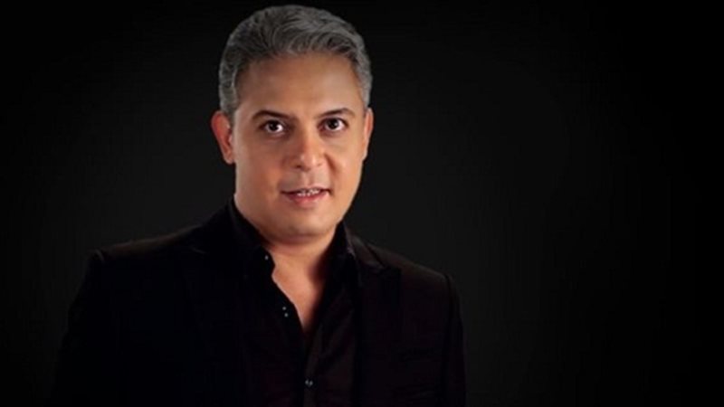 الإعلامي معتز مطر