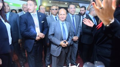 وزير الصناعة يفتتح المعرض الدولي للاستثمار والتوكيلات «بيزنكس 2018»