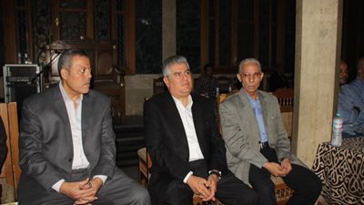 نجل عبد الناصر وميرازي والكنيسي وفايق في عزاء حمدي قنديل