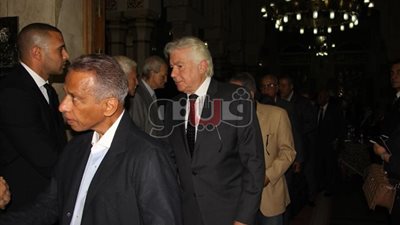 عصام شرف وعمرو الليثي وحمدين صباحي في عزاء حمدي قنديل