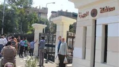 الجيزة تبدأ حملة مكثفة لنظافة شارع ترسا بالعمرانية