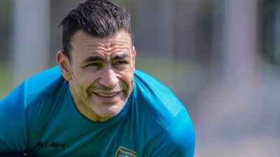 الحضري يقود تشكيل التعاون أمام الأهلي بالدوري السعودي