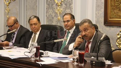 صحة البرلمان توافق مبدئيا على مشروع قانون التأمين الصحي الشامل