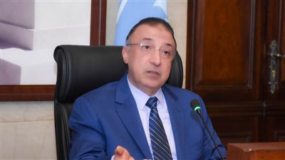 التحقيق مع مديرة مدرسة لتعديها على طالب أثناء الامتحانات في الإسكندرية