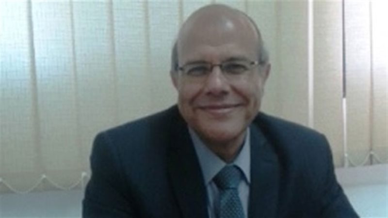 الدكتور أحمد عبد
