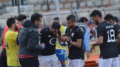 أشعة مقطعية على رأس أكرم توفيق بعد إصابته في مباراة طنطا| صور