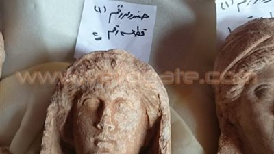 بالصور.. جمارك ميناء دمياط تضبط آثارا رومانية قبل تهريبها لتايلاند