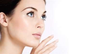 ماسك الكركم والزبادي لبشرة نقية وبيضاء