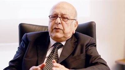 «رجال الأعمال» تطالب وزير الإسكان بخطة لأراضي التوسعات بالمدن الجديدة