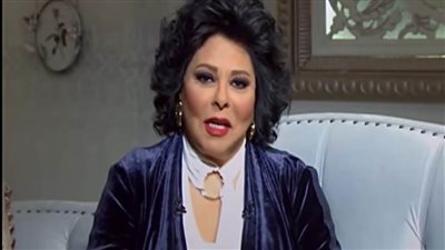 إسعاد يونس تحتفل بمئوية فريد شوقى مع ابنته وأحفاده 