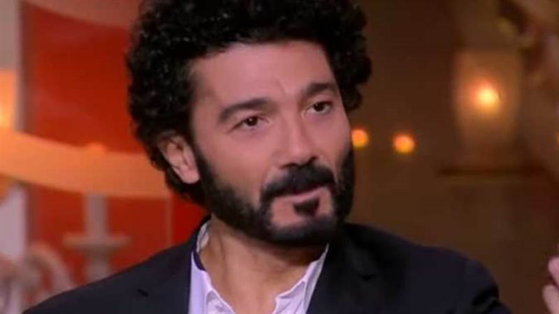 النجم خالد النبوي