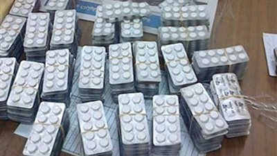 ضبط 1700 قرص مخدر بحوزة عاطلين بشبرا الخيمة