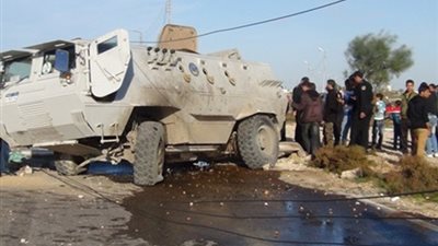 إصابة 4 جنود إثر انقلاب مدرعة عسكرية برفح