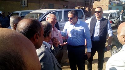 وزير الآثار يصل موقع حفائر جامعة عين شمس في المطرية