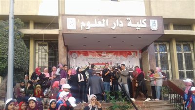 دار علوم القاهرة تفتتح مهرجان «لا للتعصب» بساحة الكلية (فيديو)