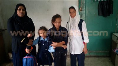 شرطة النقل تعيد طفلة تائهة لوالدتها في محطة الدمرداش