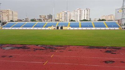 قلق بمعسكر إنبي تخوفًا من إلغاء لقاء سموحة بسبب غرق ملعب الإسكندرية