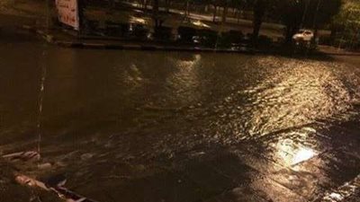 استمرار سقوط الأمطار الرعدية لليوم الثالث على البحيرة