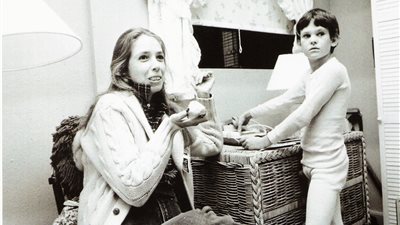 وفاة كاتبة السيناريو الأمريكية ميليسا ماثيسون بعد صراع مع «السرطان»