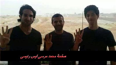 نشطاء يتداولون صورة لـ«حمزة نمرة» رافعا شارة «رابعة»