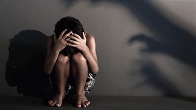 حركته الأرواح الشريرة .. قصة أب اغتصب أطفاله الـ 6 لمدة تسع سنوات
