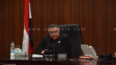 محافظ البحر الأحمر يستعرض خطة المحافظة لعام 2020  | صور