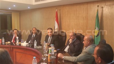 بالصور.. محافظ الفيوم يناقش مع النواب الجدد قضايا التنمية