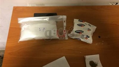 إحباط تهريب كوكايين بحوزة راكب قادم من تركيا (صور)