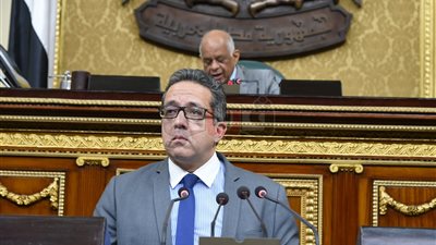 العناني: استعادة أثرين من إسرائيل في 2016 ونسعى لاسترداد الباقي