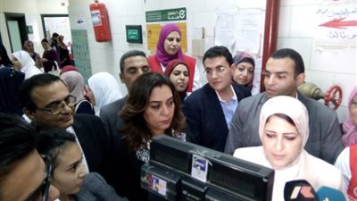 وزيرة الصحة تفتتح بنك الدم الإقليمي بدمياط