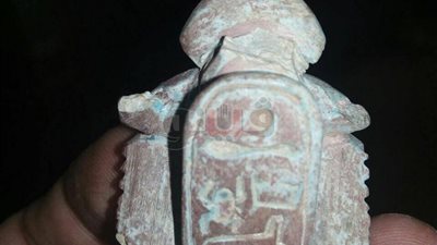 ضبط شخصين بحوزتهما قطع أثرية بالمنيا (صور)