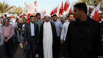 الديوان الملكي بالبحرين يلتقي بالجمعيات المعارضة والموالية