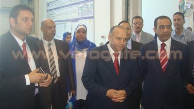 بالصور.. علاء عمر يشهد افتتاح خط إنتاج جديد للضفائر الكهربية ببورسعيد