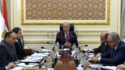 رئيس الوزراء: نسعى لاستكمال خطوات تطوير بيئة الأعمال