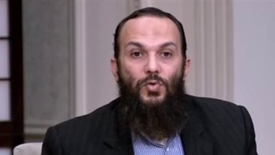 داعية سلفي يطالب بإعادة لجان الفتوى للمترو والمصالح الحكومية