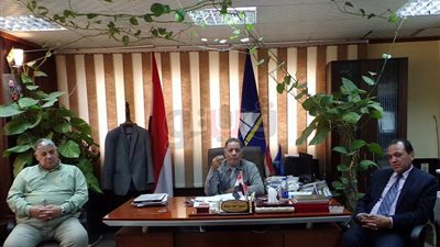 وكيل «تعليم دمياط» يستعرض استعدادات امتحانات نصف العام (صور)