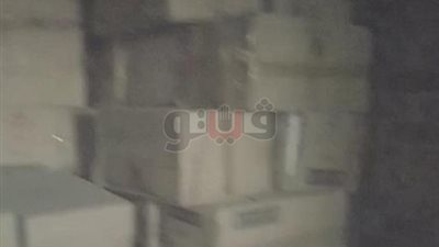 ضبط كميات كبيرة من السجائر الصيني المغشوشة بمصنع في أبو النمرس