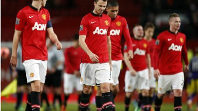 روني وفان بيرسي يقودان مانشستر يونايتد أمام كريستال بالاس