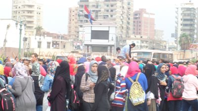 بالصور.. محافظ الشرقية يلتقي وكيل التعليم لحل أزمة طلاب الثانوية